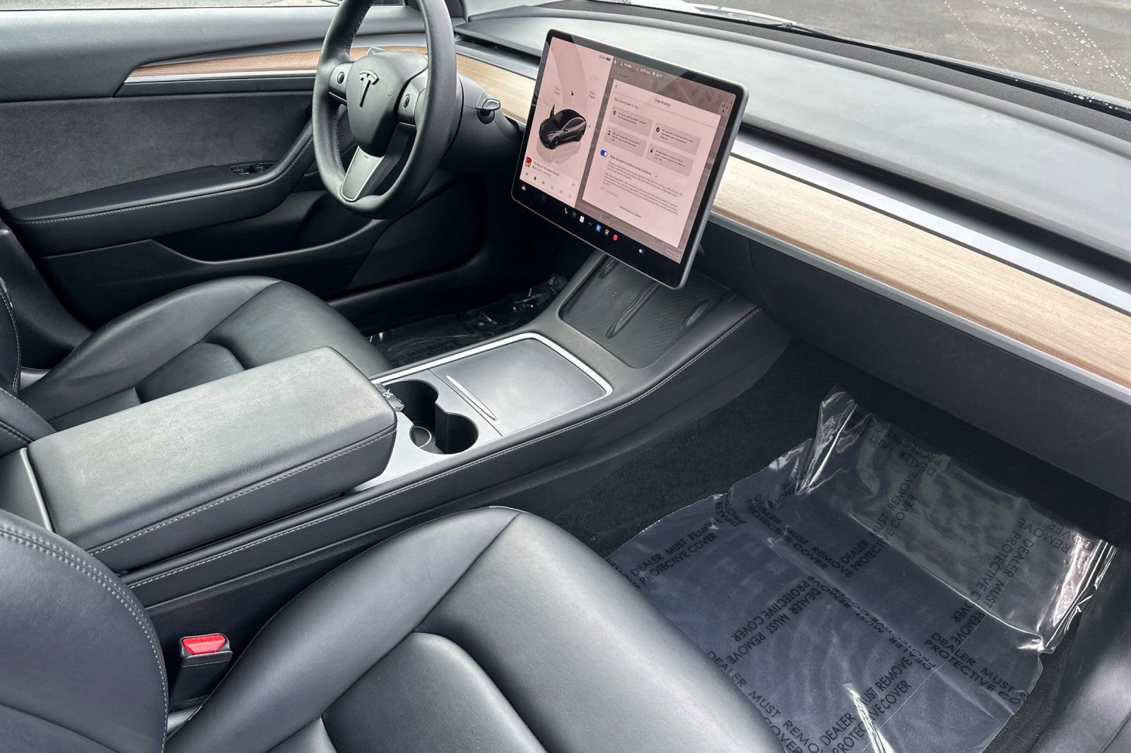 Used 2023 Tesla Model 3 Standard Range image 17