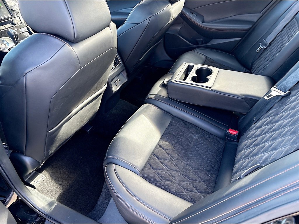 Used 2023 Nissan Maxima SR w/ Sport Mat Group image 26