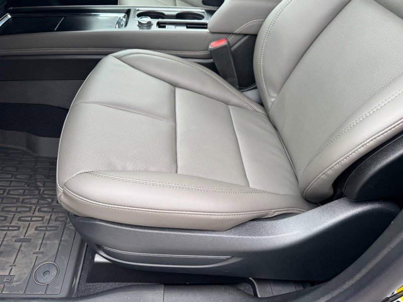 New 2026 Lincoln Corsair Premiere FWD image 26