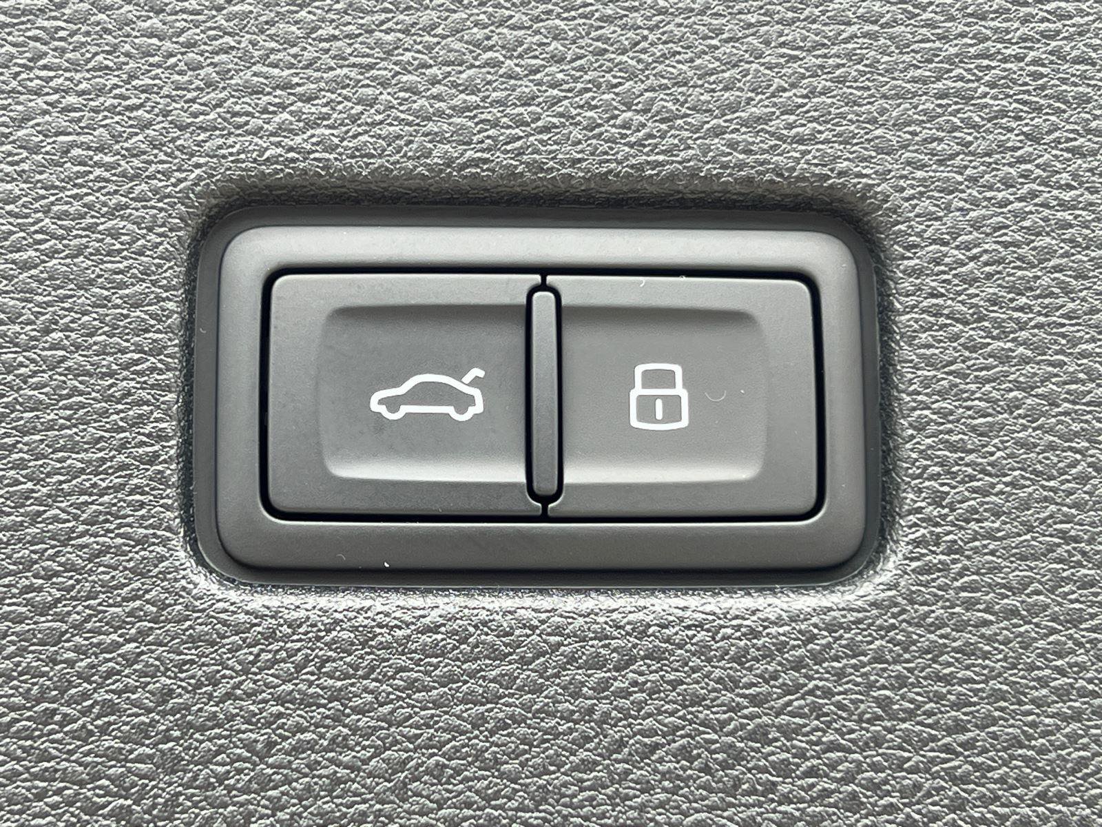 New 2026 Audi Q8 Premium image 13