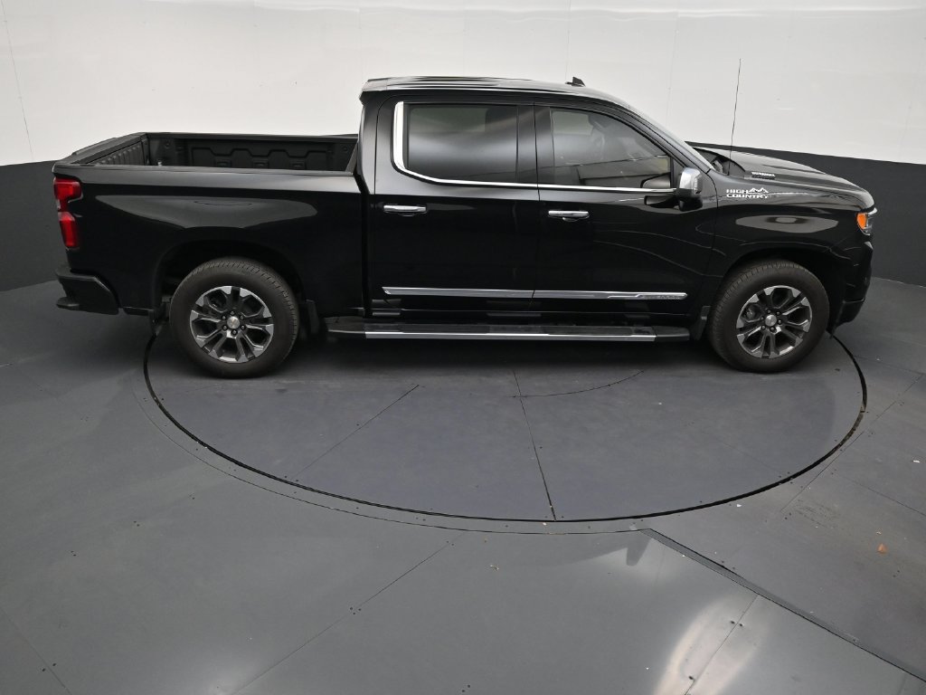 Used 2026 Chevrolet Silverado 1500 High Country w/ Technology Package RWD image 17
