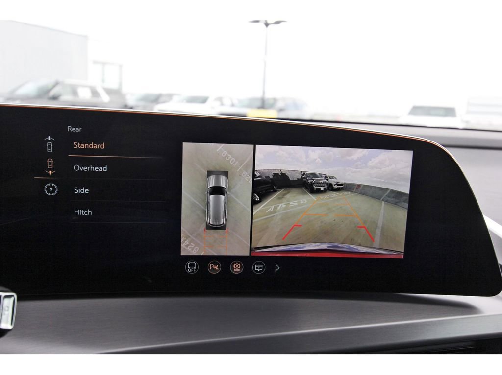 New 2026 Cadillac Vistiq Premium Luxury AWD/4WD image 18