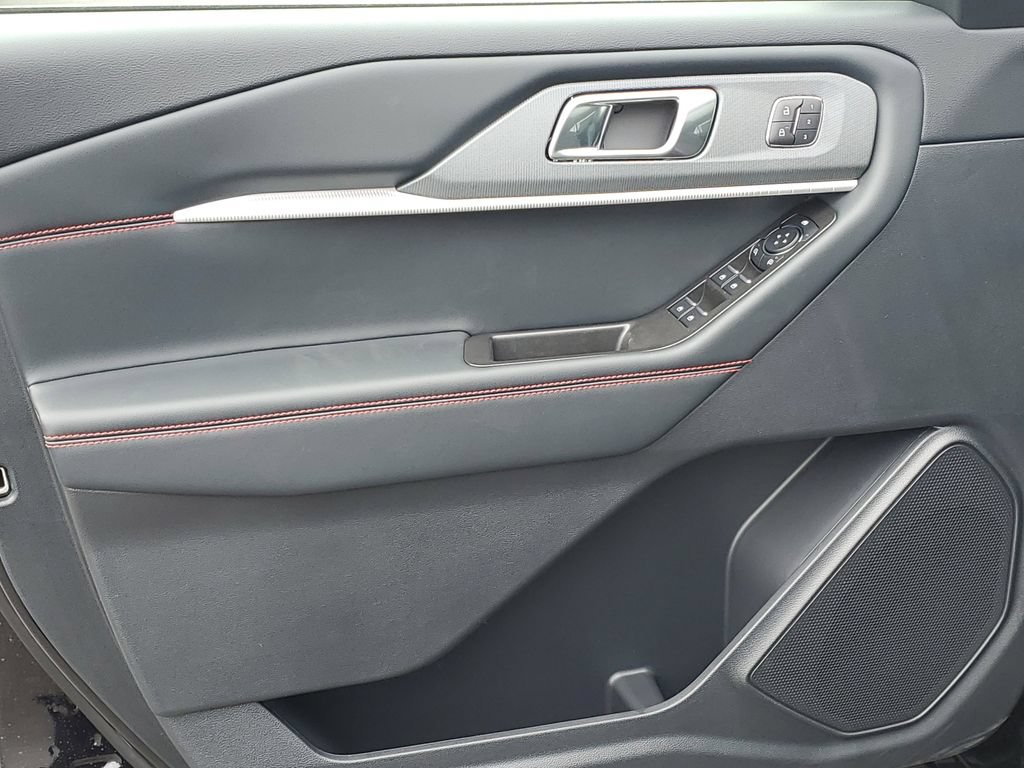 New 2026 Ford Explorer ST-Line w/ ST-Line Street Pack AWD/4WD image 26