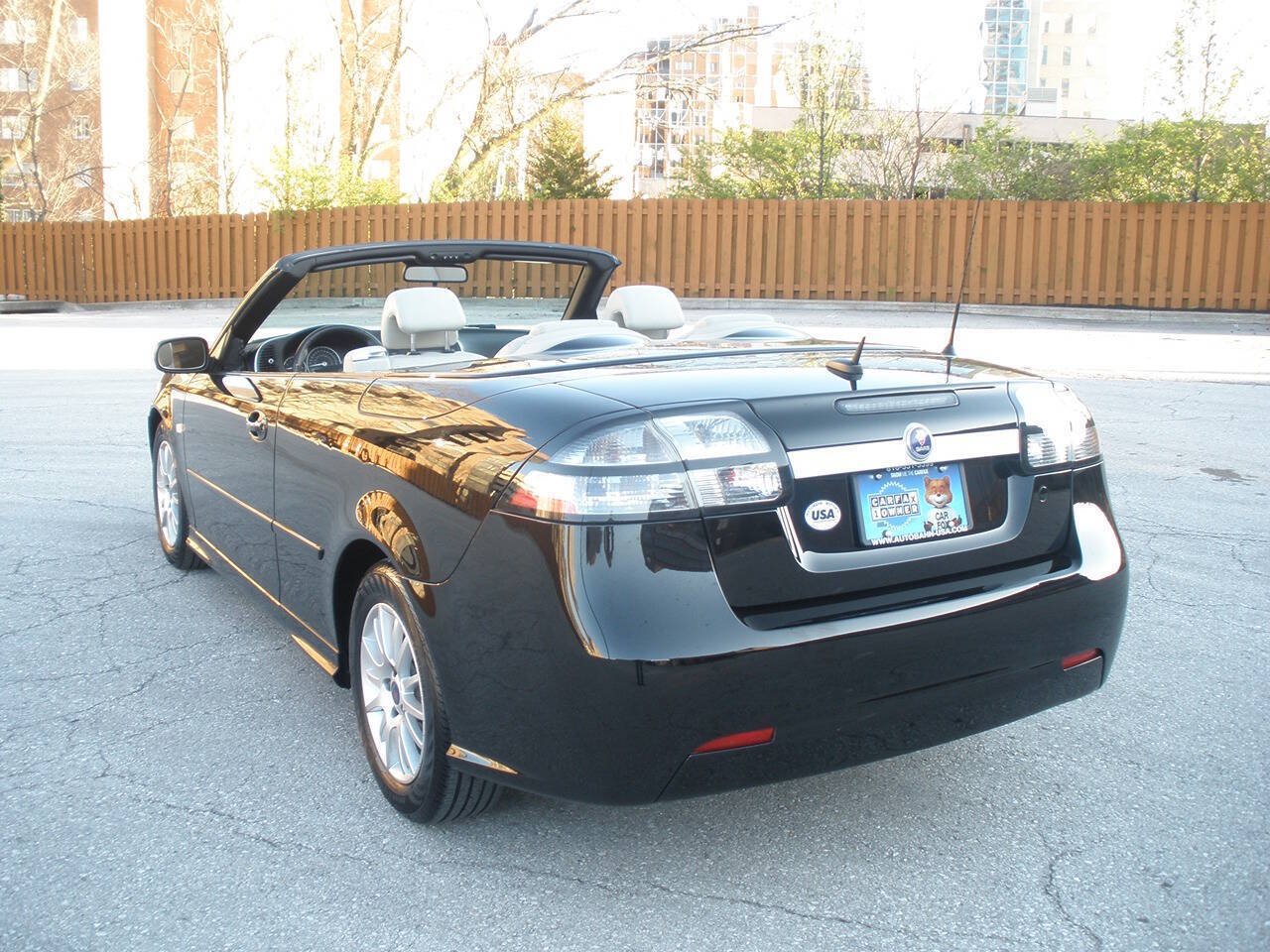 Used 2009 Saab 9-3 2.0T w/ Cold Weather Package FWD image 10