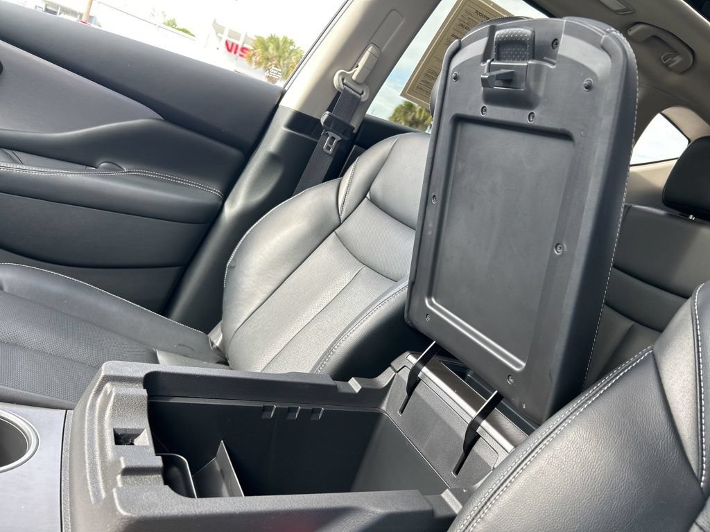 Certified 2024 Nissan Murano SL FWD image 38