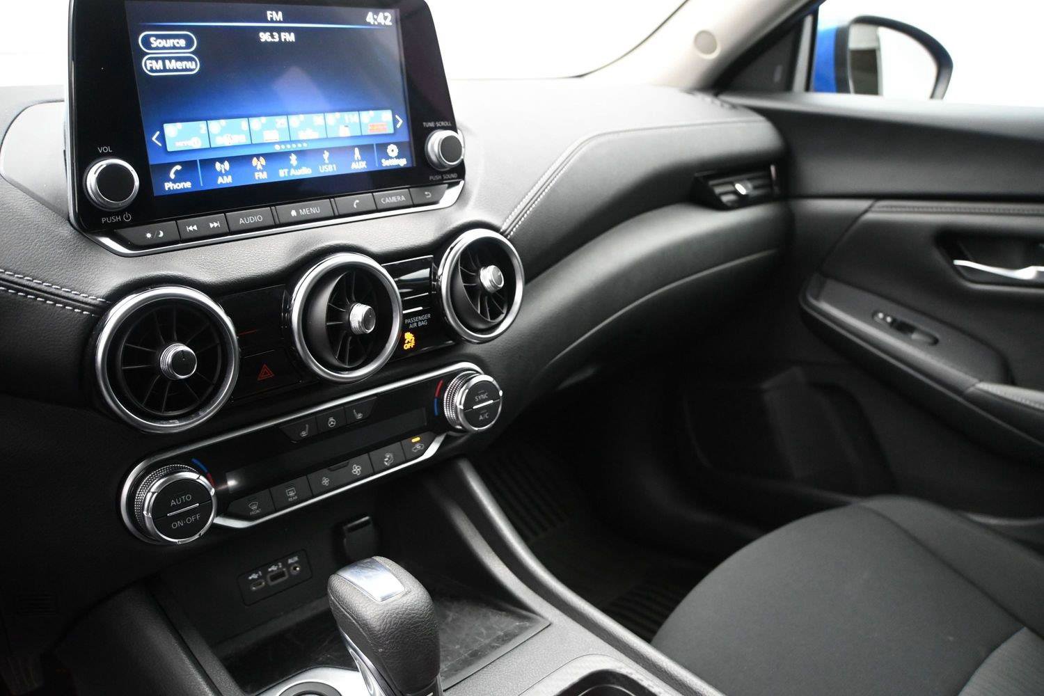 Certified 2023 Nissan Sentra SV w/ All-Weather Package FWD image 4