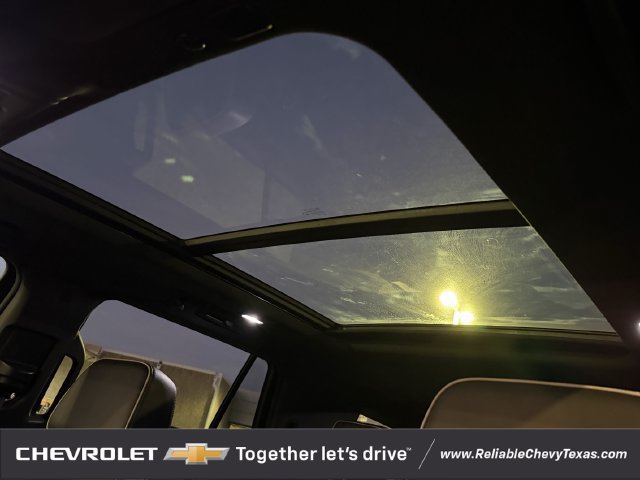 Used 2023 Chevrolet Tahoe Premier w/ Premium Package AWD/4WD image 34