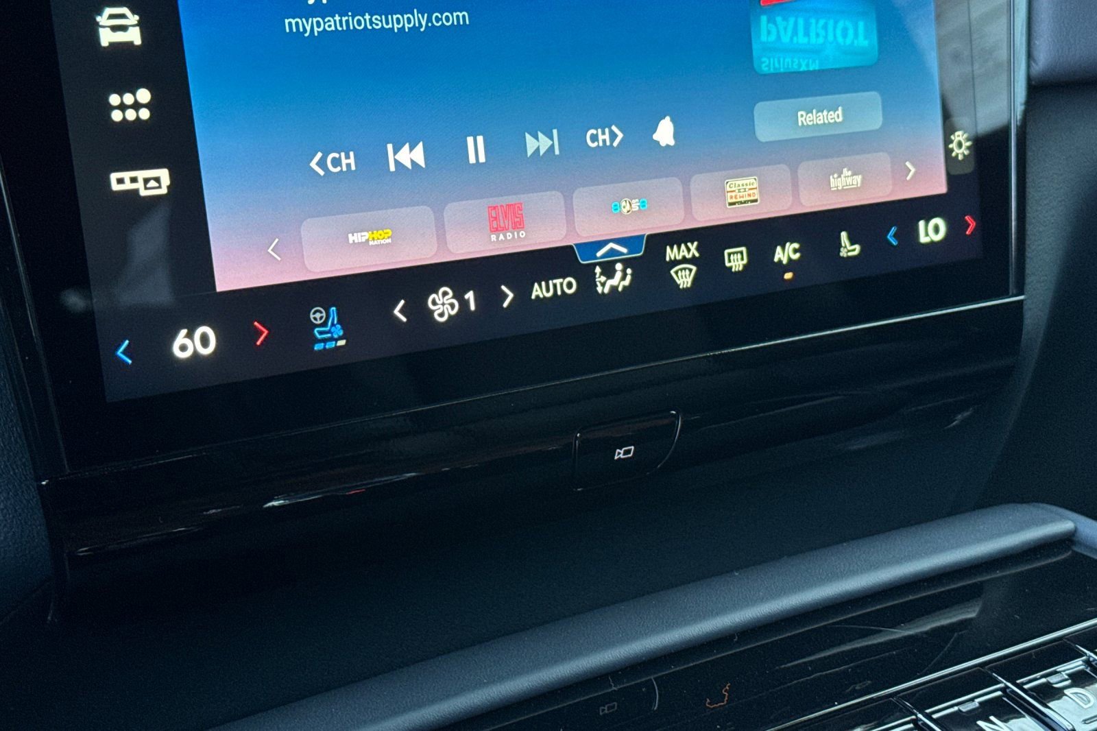 New 2026 Lincoln Navigator L Black Label image 18