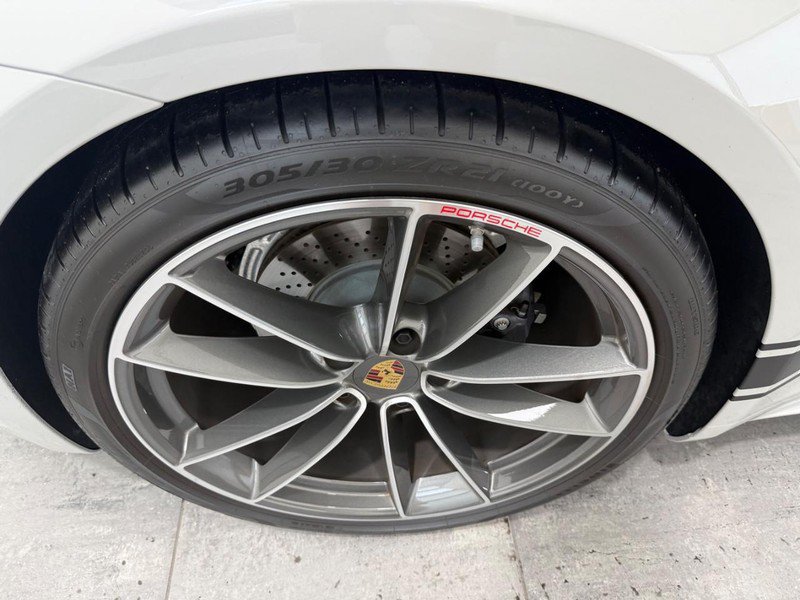 Used 2024 Porsche 911 Carrera w/ Premium Package RWD image 8