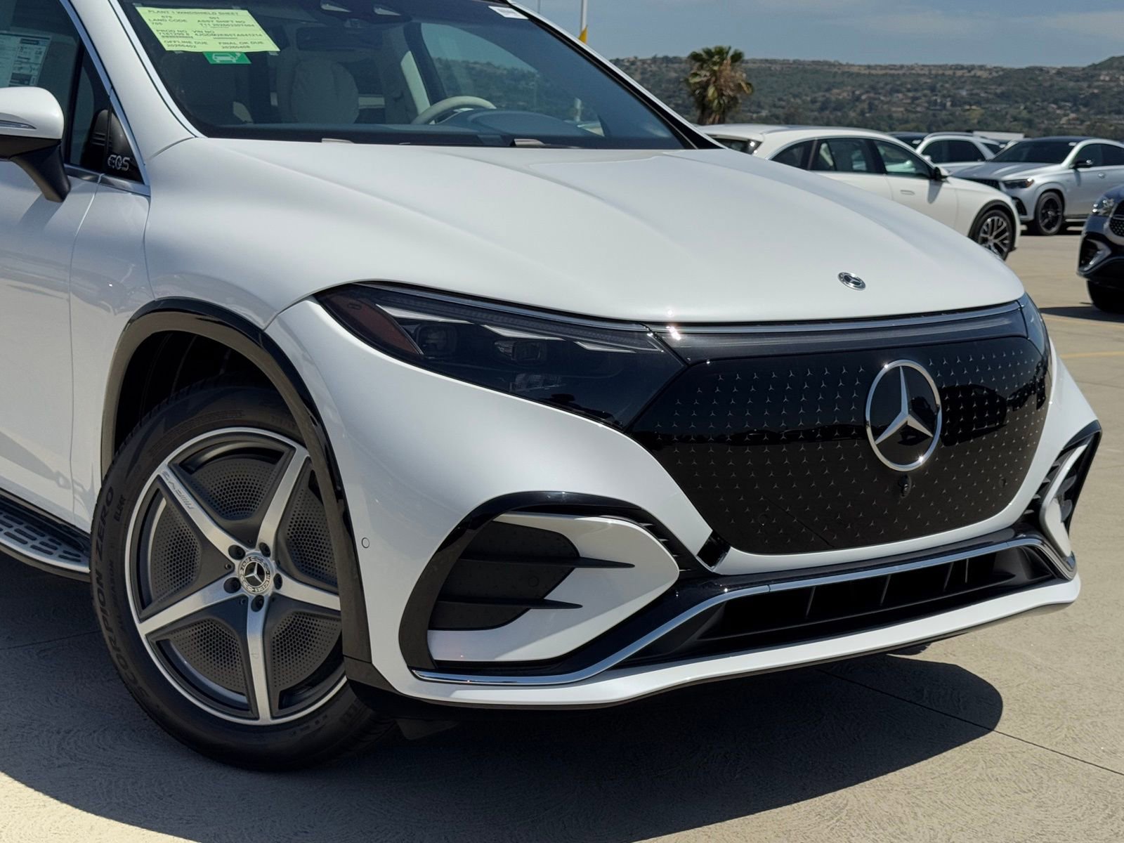 New 2026 Mercedes-Benz EQS 400 4MATIC SUV image 2