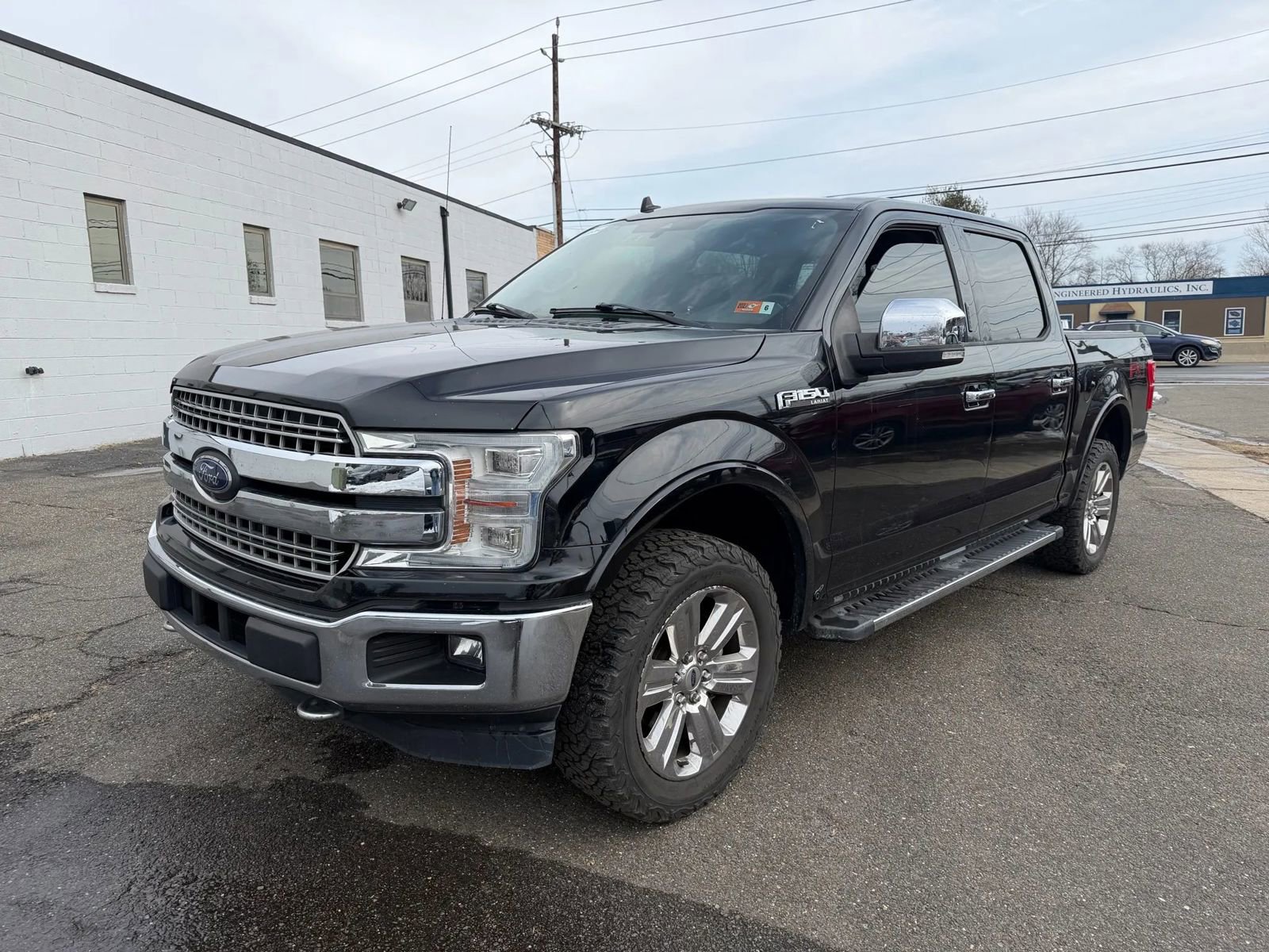 Used 2018 Ford F150 Lariat w/ Equipment Group 502A Luxury image 2