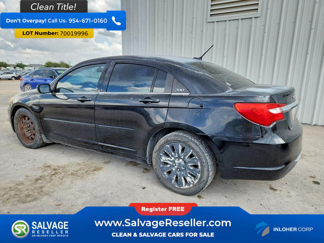 Used 2012 Chrysler 200 LX FWD image 3