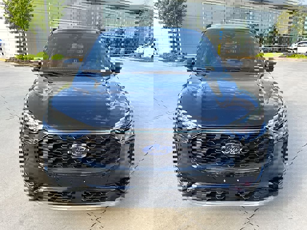 Used 2024 Ford Escape ST-Line w/ Tech Pack #1 image 4