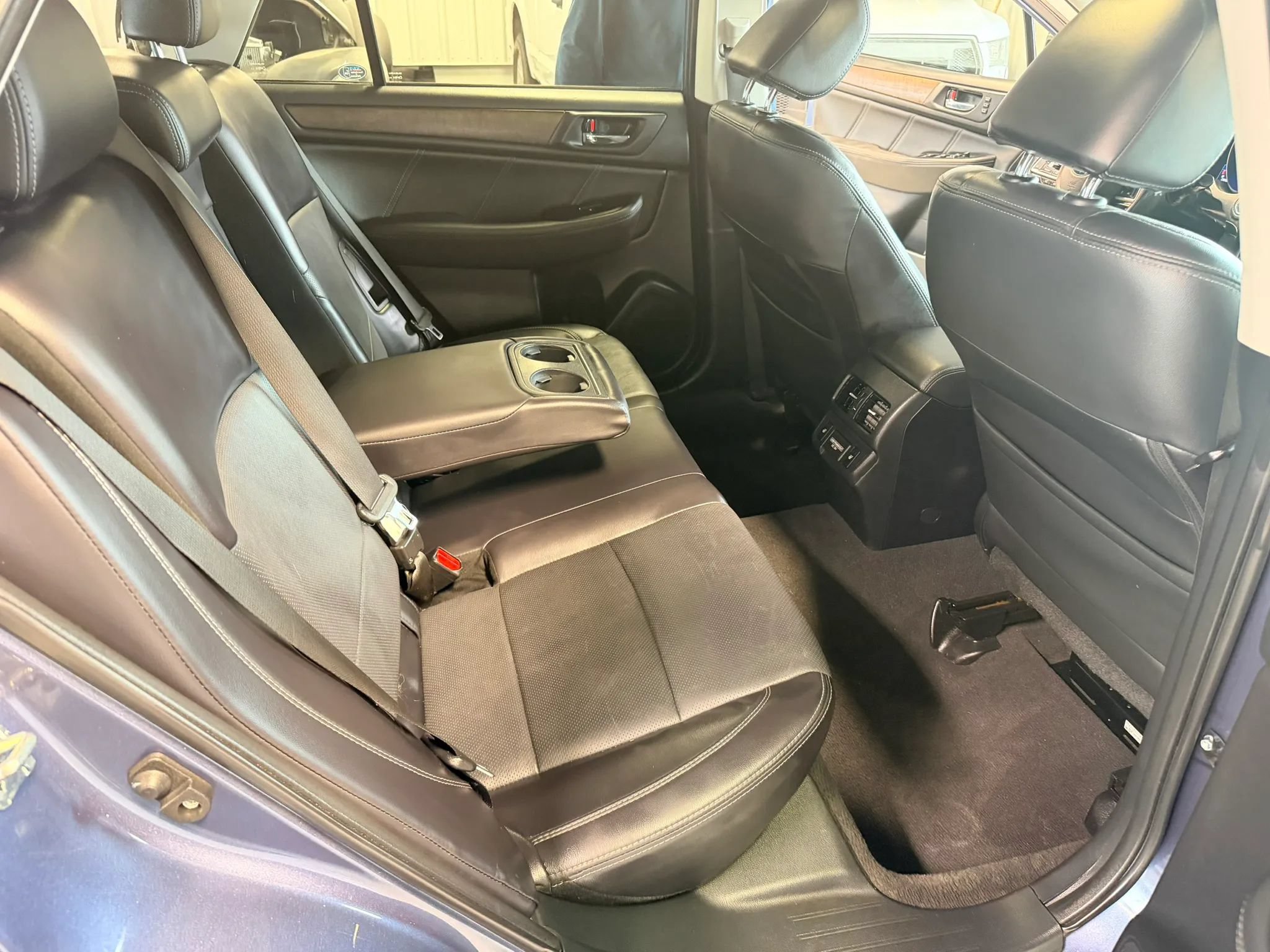 Used 2018 Subaru Outback 2.5i Limited AWD/4WD image 17