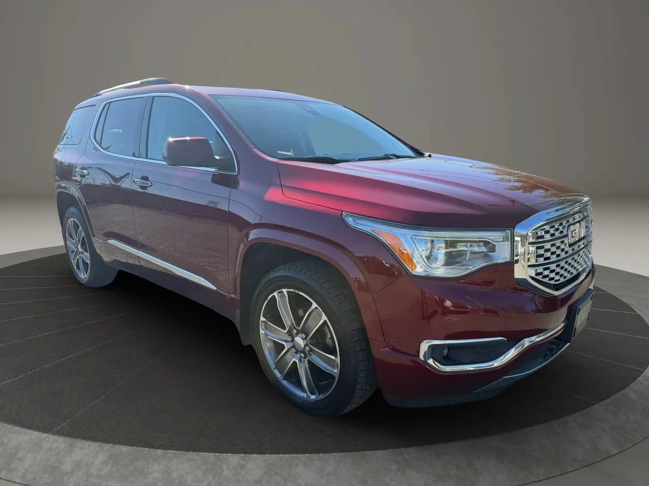 Used 2017 GMC Acadia Denali w/ Technology Package AWD/4WD image 3