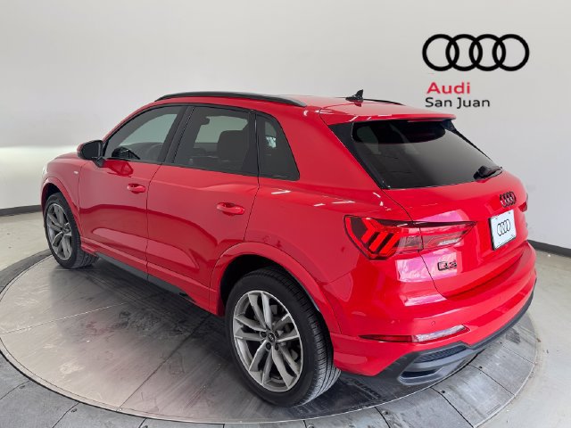 Used 2025 Audi Q3 2.0T Premium w/ Black Optic Sport Package AWD/4WD image 37