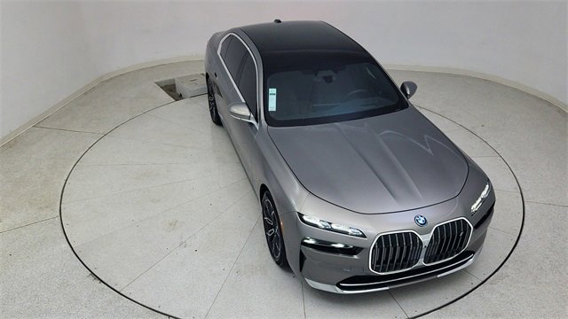 Used 2025 BMW i7 eDrive50 image 80