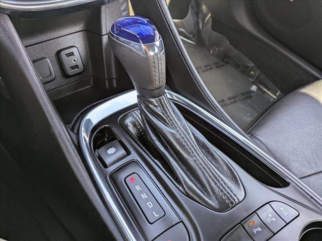 Used 2016 Chevrolet Volt Premier w/ Driver Confidence Package image 9