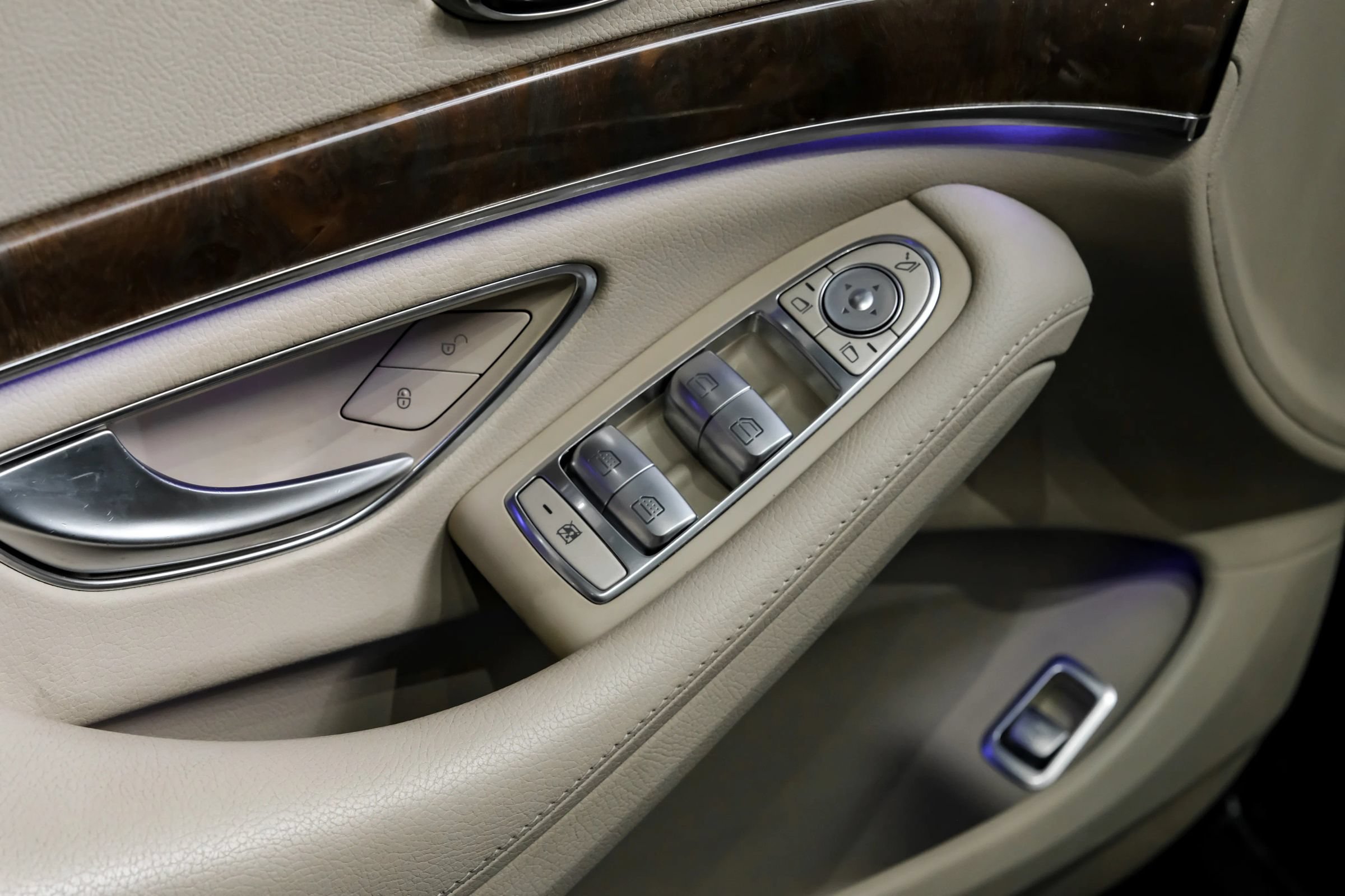 Used 2015 Mercedes-Benz S 550 Sedan image 45