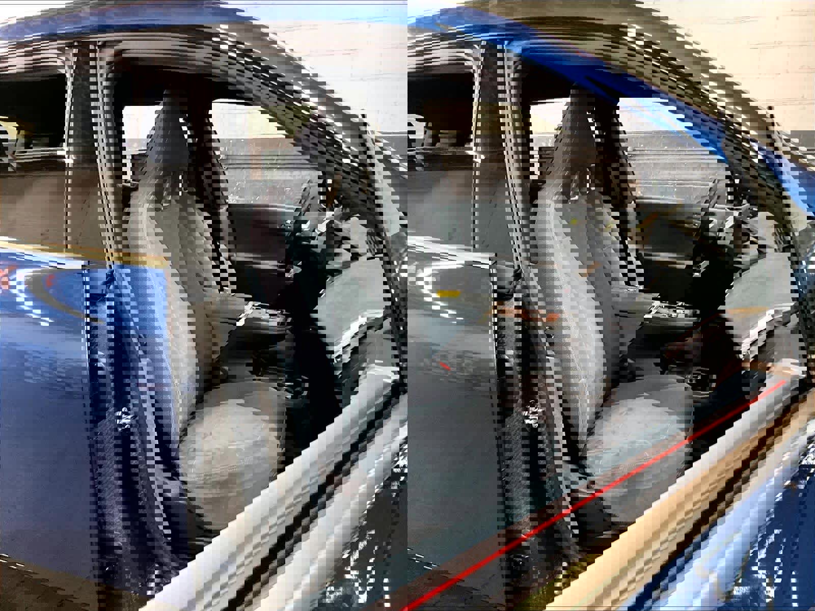 Used 2025 BMW iX xDrive50 image 10