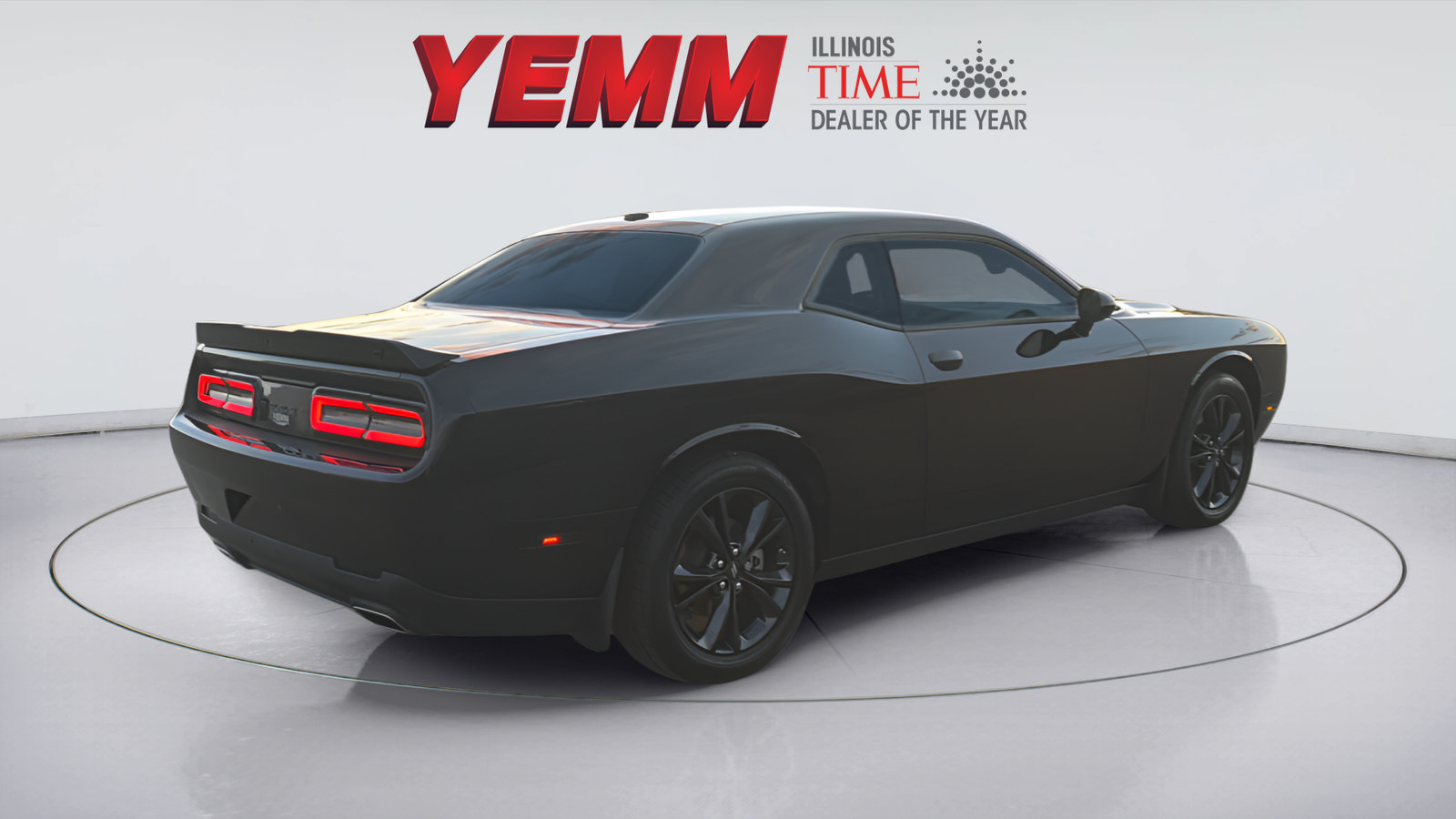 Used 2022 Dodge Challenger SXT w/ Blacktop Package AWD/4WD image 8
