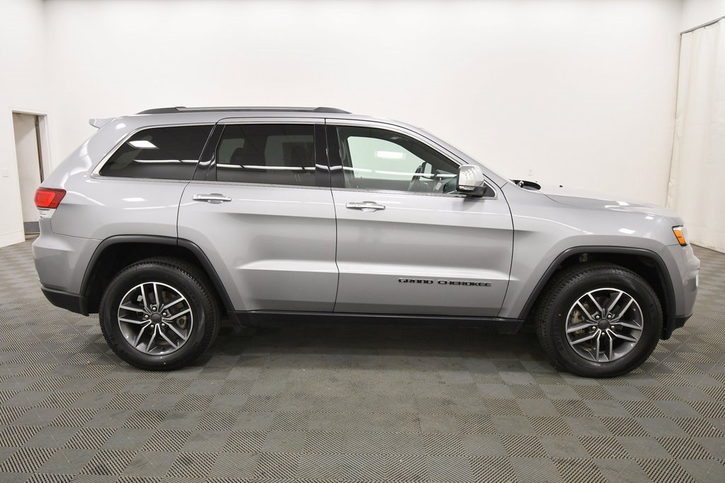 Used 2020 Jeep Grand Cherokee Limited w/ Luxury Group II image 9