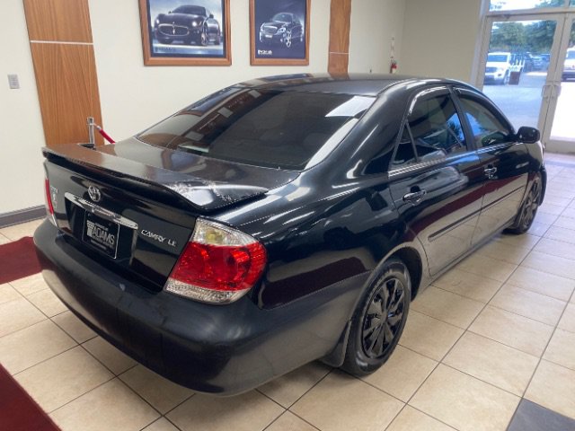 Used 2006 Toyota Camry LE FWD image 4