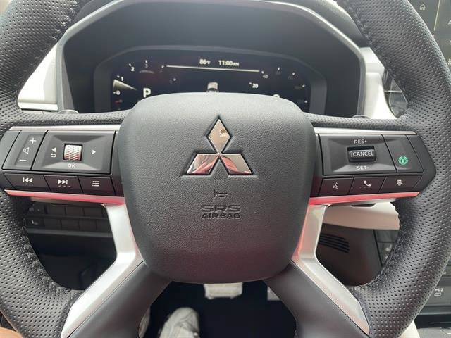 New 2025 Mitsubishi Outlander AWD image 21