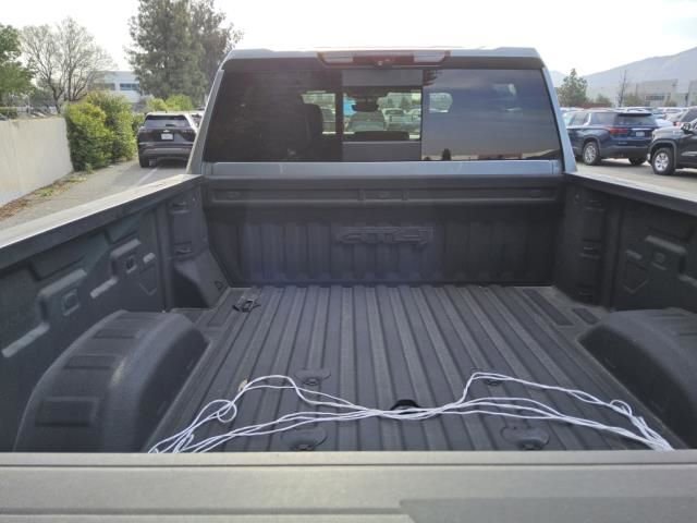 Used 2024 GMC Sierra 2500 AT4 w/ AT4 Premium Plus Package AWD/4WD image 9