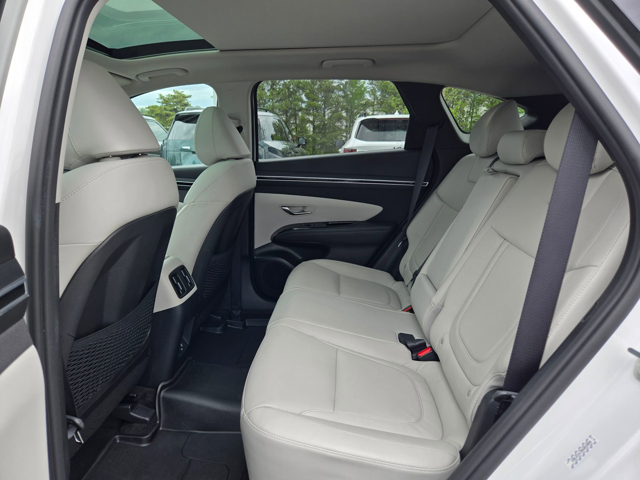 Used 2022 Hyundai Tucson Limited image 37