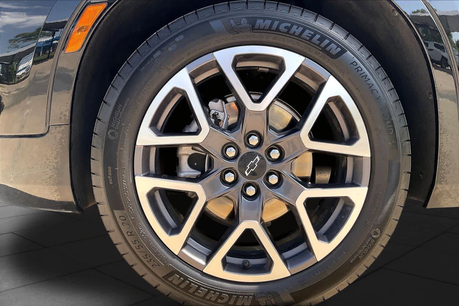 Used 2025 Chevrolet Blazer RS AWD/4WD image 11