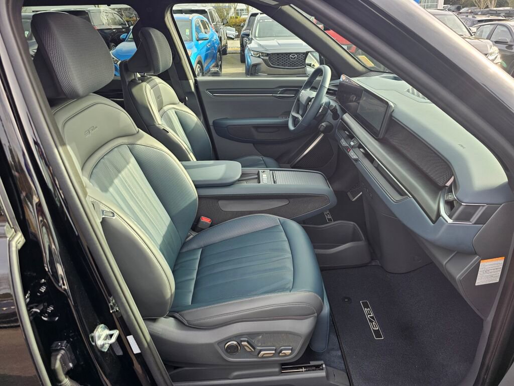 Certified 2024 Kia EV9 GT-Line image 32