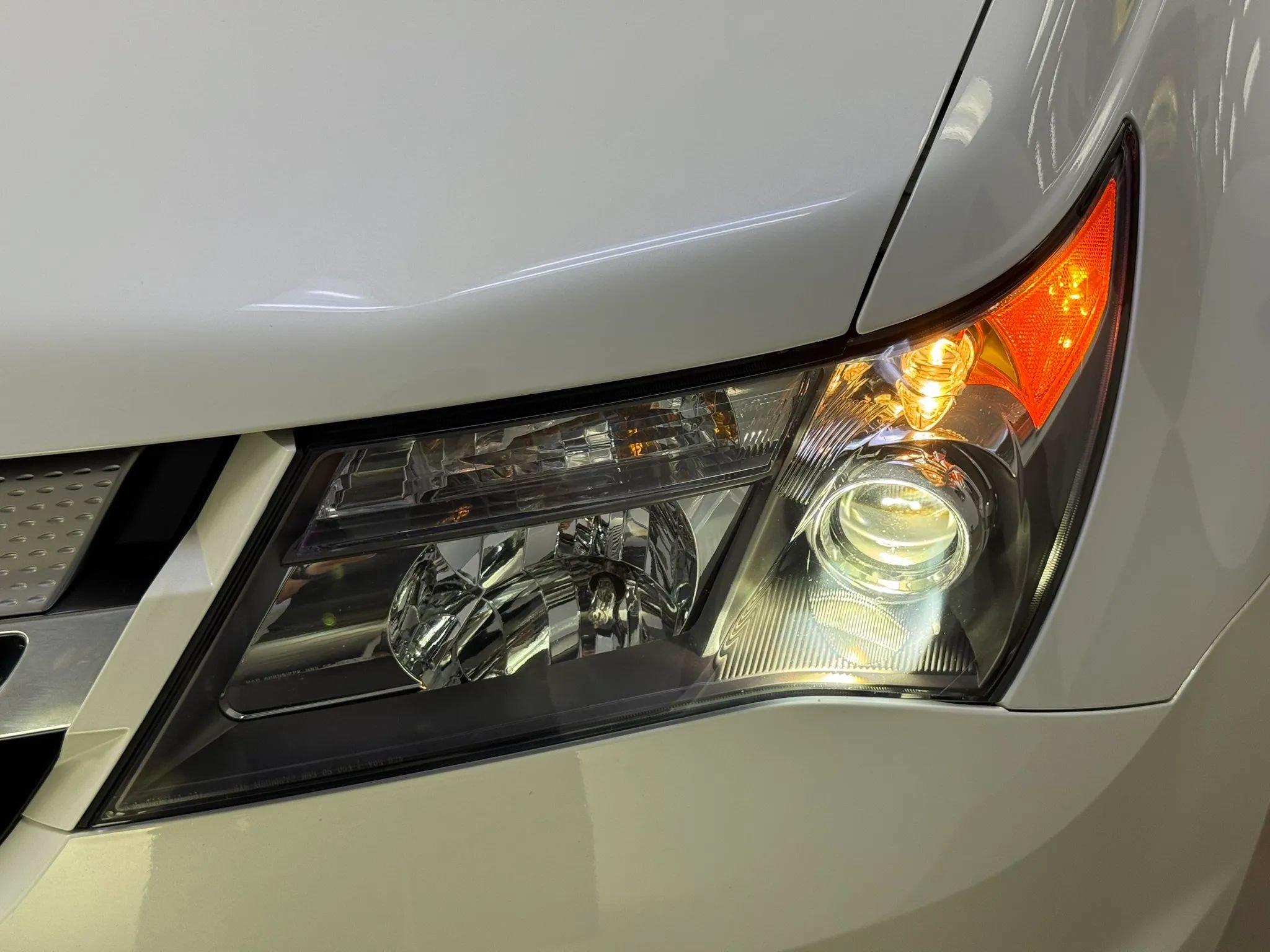 Used 2009 Acura MDX w/ Technology Package AWD/4WD image 37