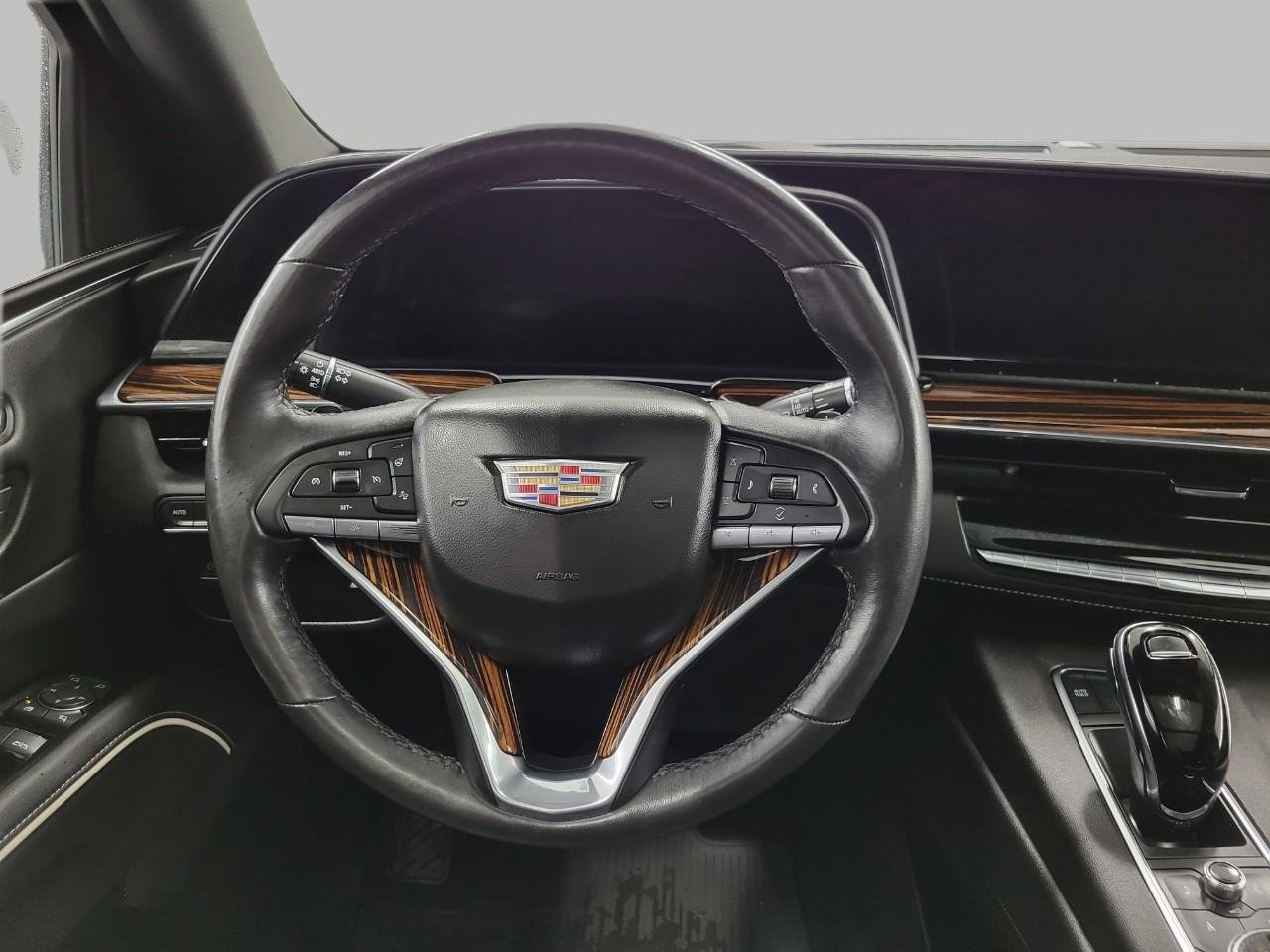 Used 2021 Cadillac Escalade Premium Luxury image 6