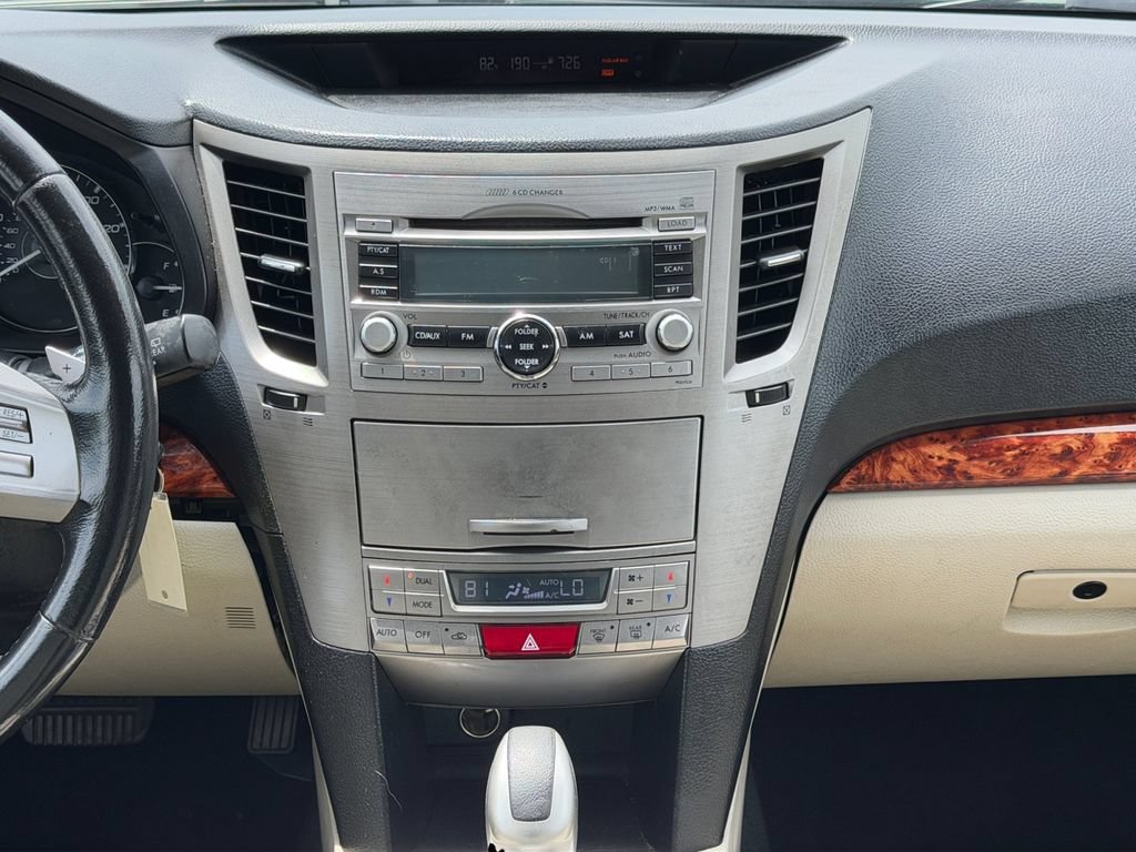 Used 2011 Subaru Outback 2.5i Limited AWD/4WD image 18