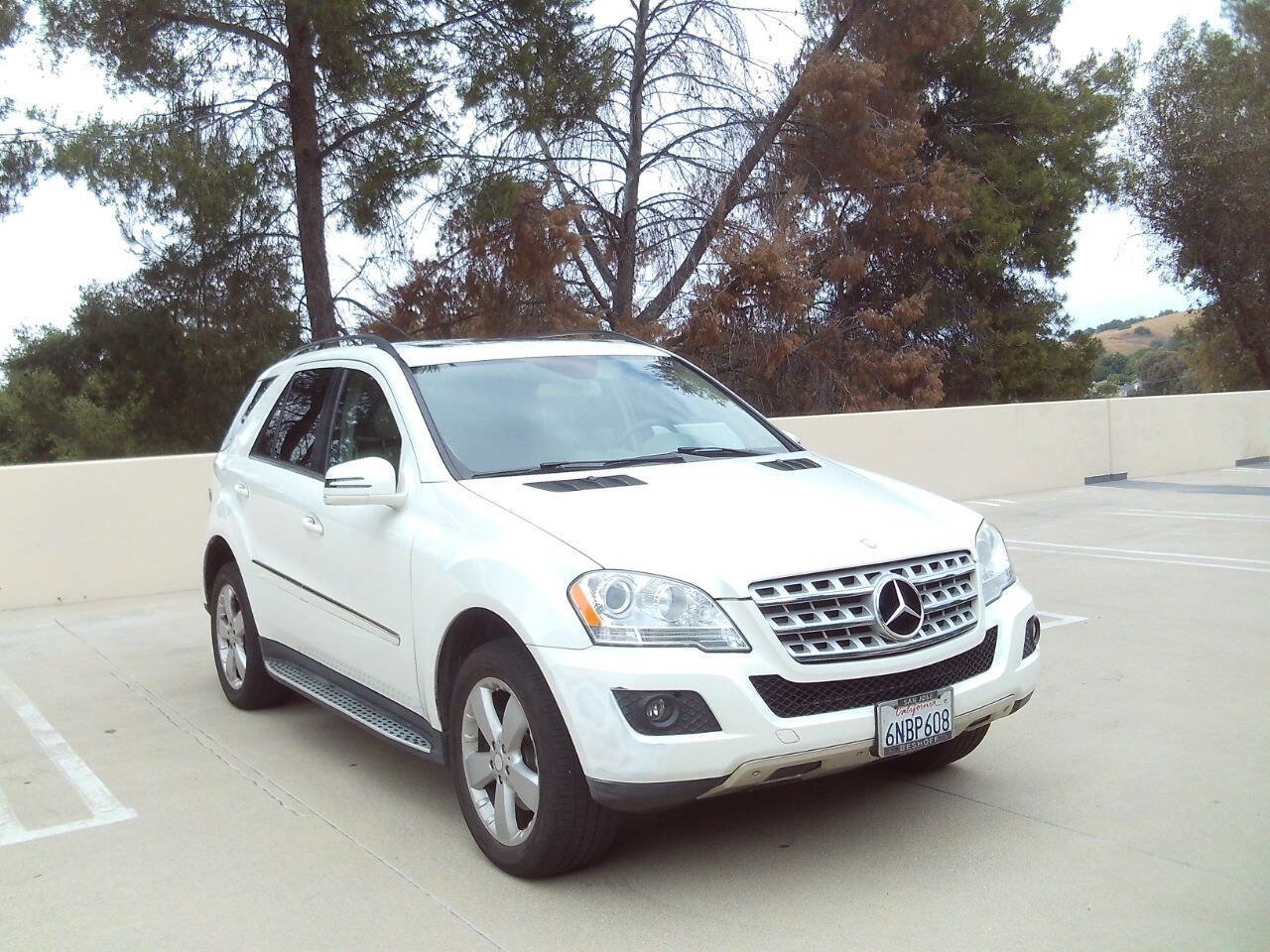 Used 2011 Mercedes-Benz ML 350 4MATIC image 2