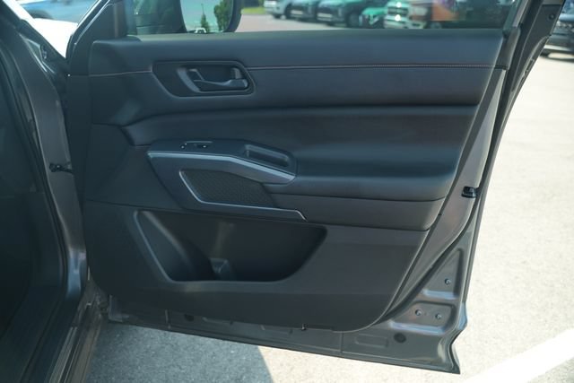 Used 2023 Nissan Pathfinder Rock Creek AWD/4WD image 21