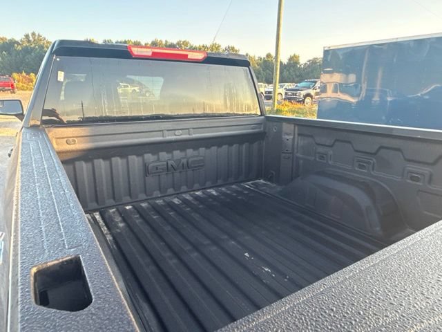 Used 2026 GMC Sierra 1500 SLE AWD/4WD image 11