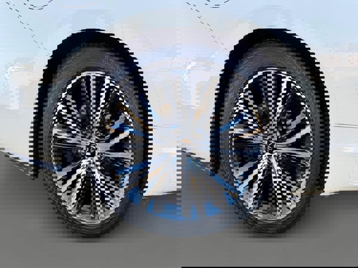 Used 2020 INFINITI Q60 3.0t image 19