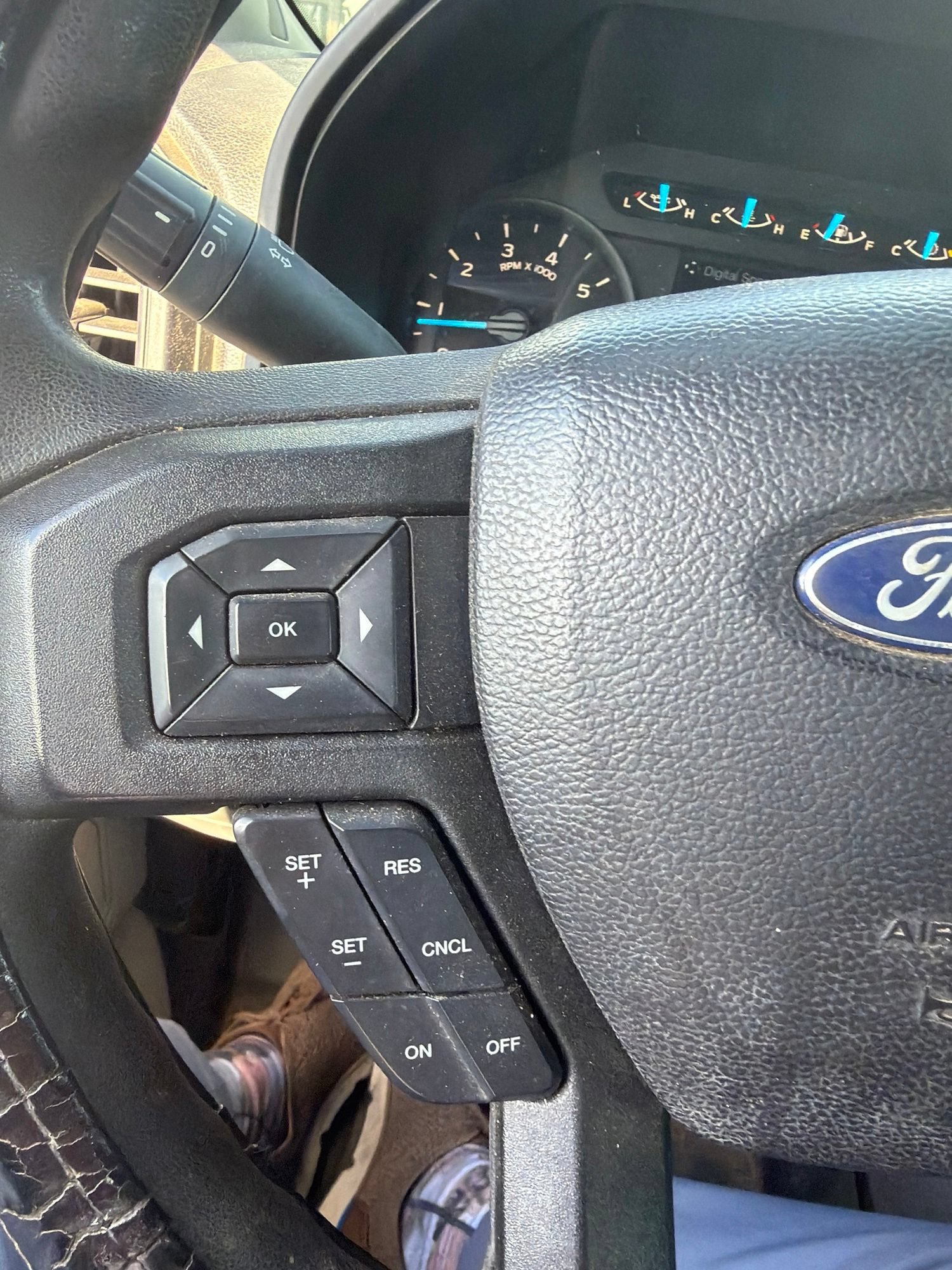 Used 2017 Ford F150 XL w/ Equipment Group 101A Mid AWD/4WD image 9