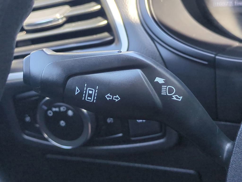 Certified 2024 Ford Edge SE image 27