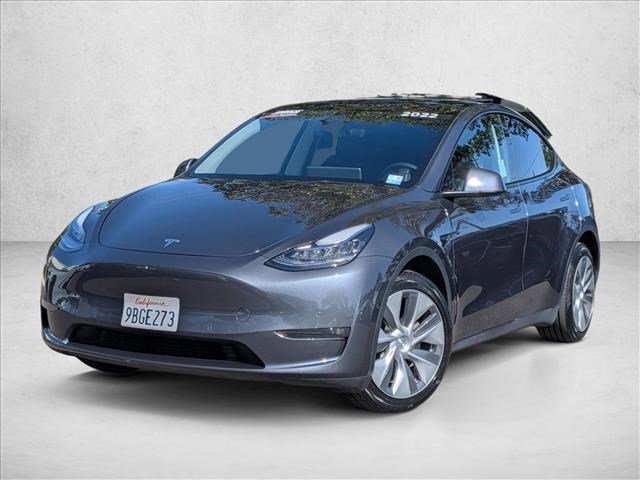 Used 2022 Tesla Model Y Long Range AWD/4WD image 1