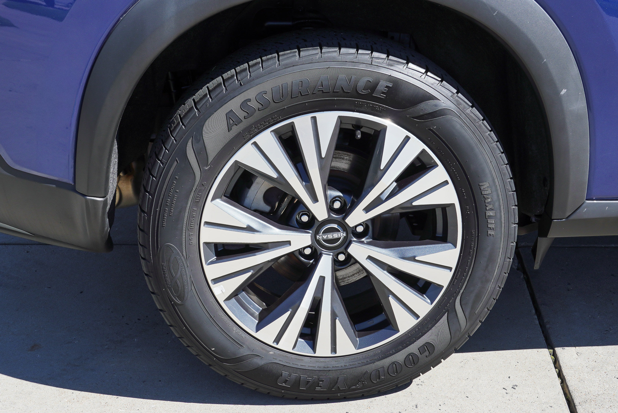 Used 2022 Nissan Rogue SV AWD/4WD image 11