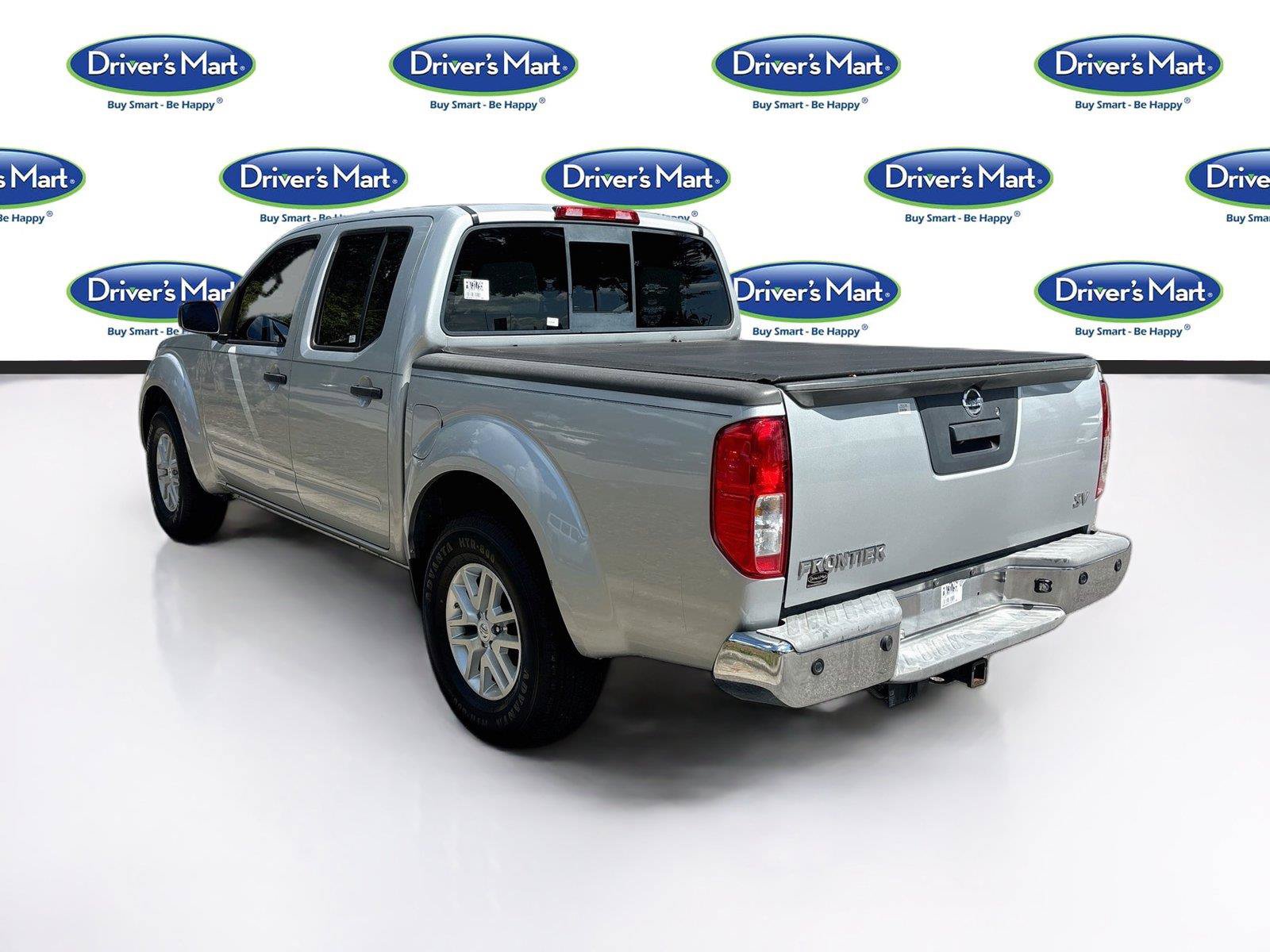Used 2015 Nissan Frontier SV w/ SV Value Truck Package RWD image 5