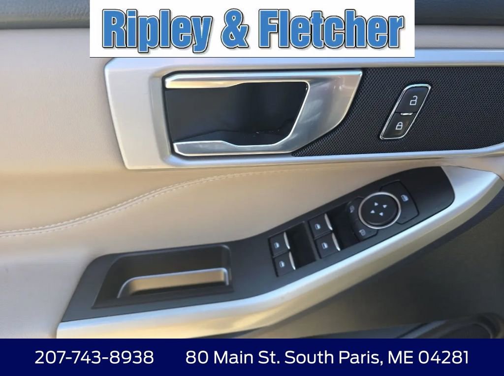 Used 2021 Ford Explorer XLT w/ Equipment Group 202A AWD/4WD image 14