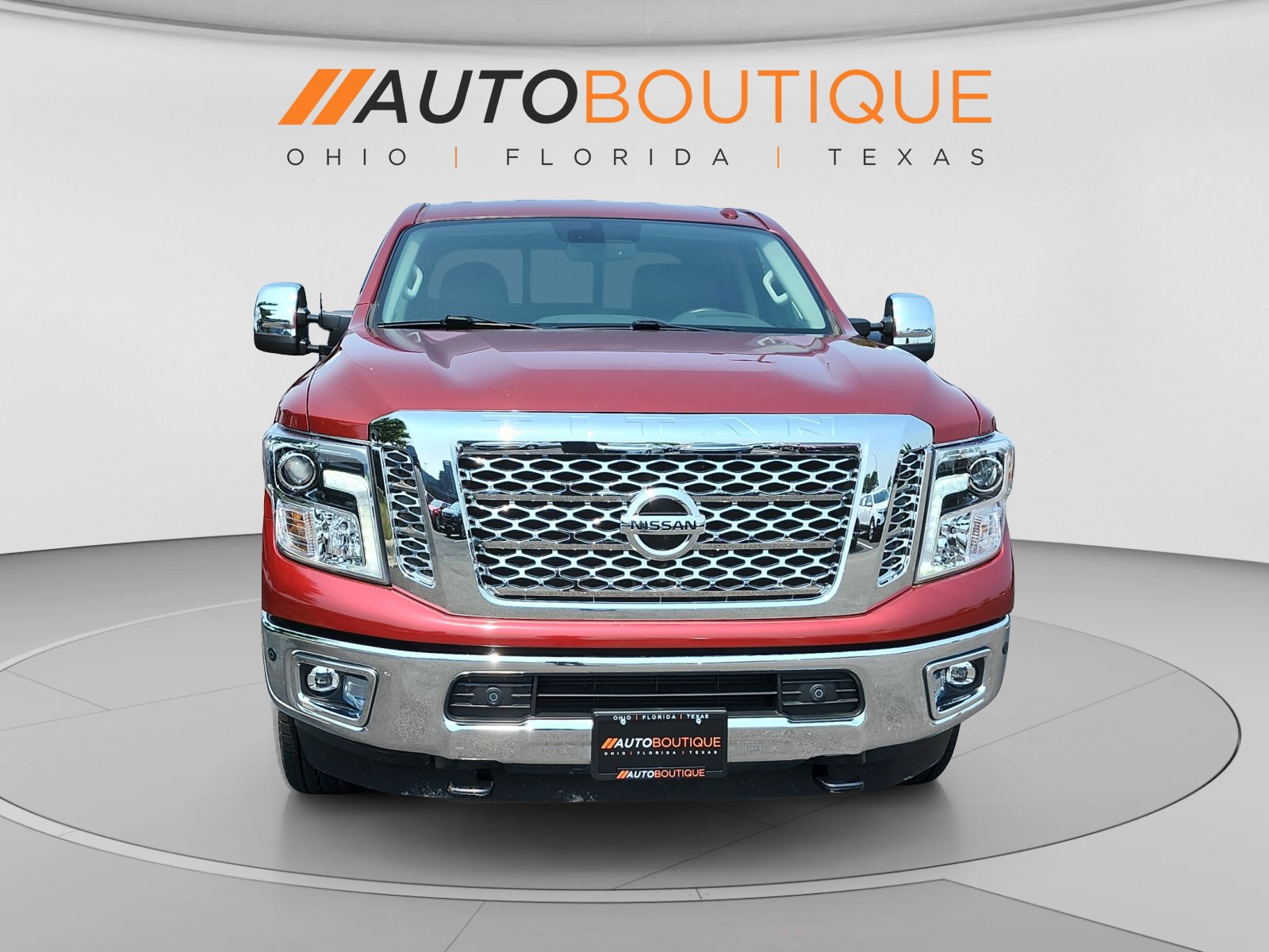 Used 2018 Nissan Titan SL w/ Chrome Package AWD/4WD image 8