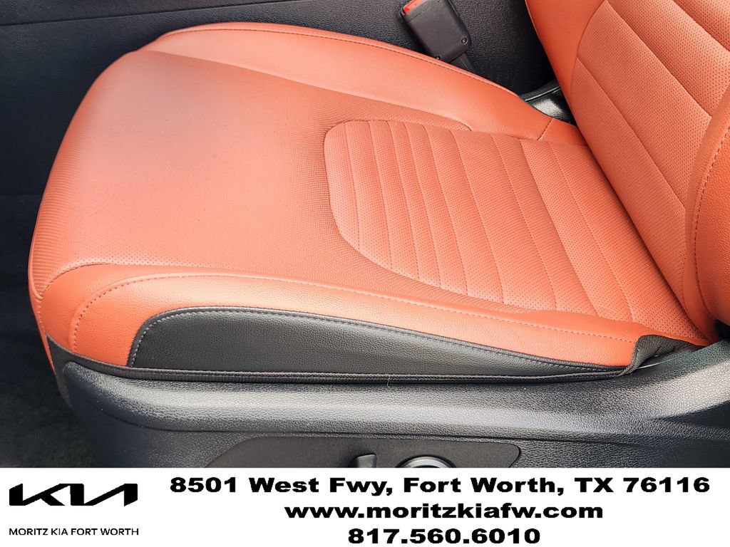 Certified 2025 Kia Sportage SX FWD image 23