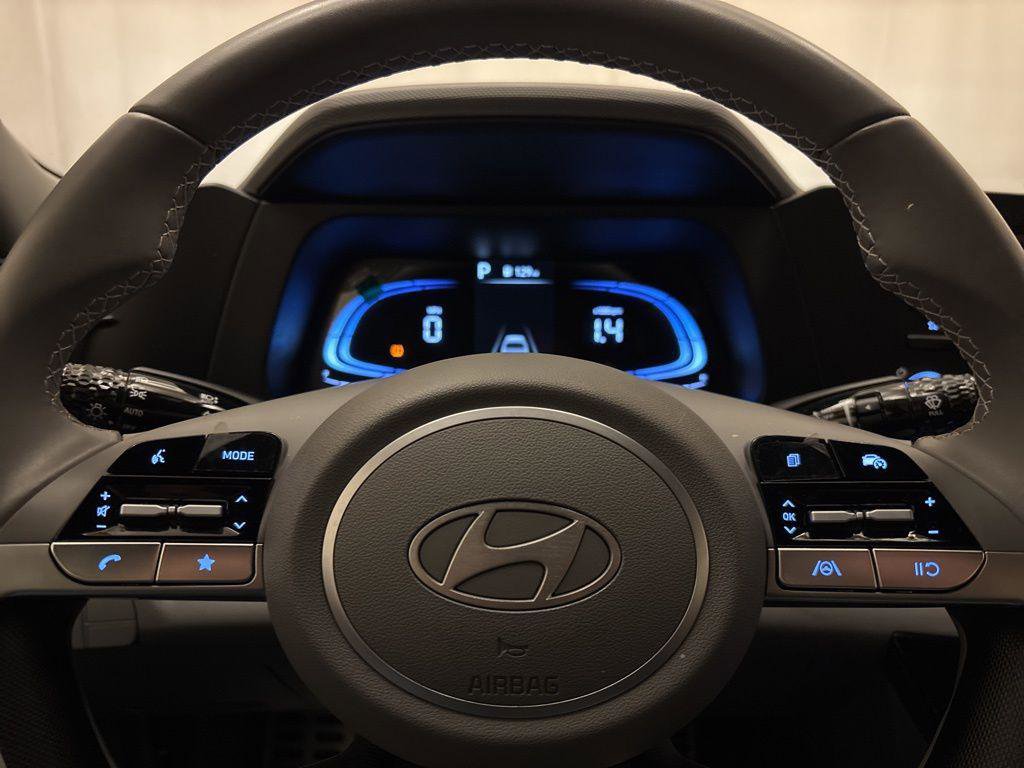 New 2025 Hyundai Elantra Sport image 15