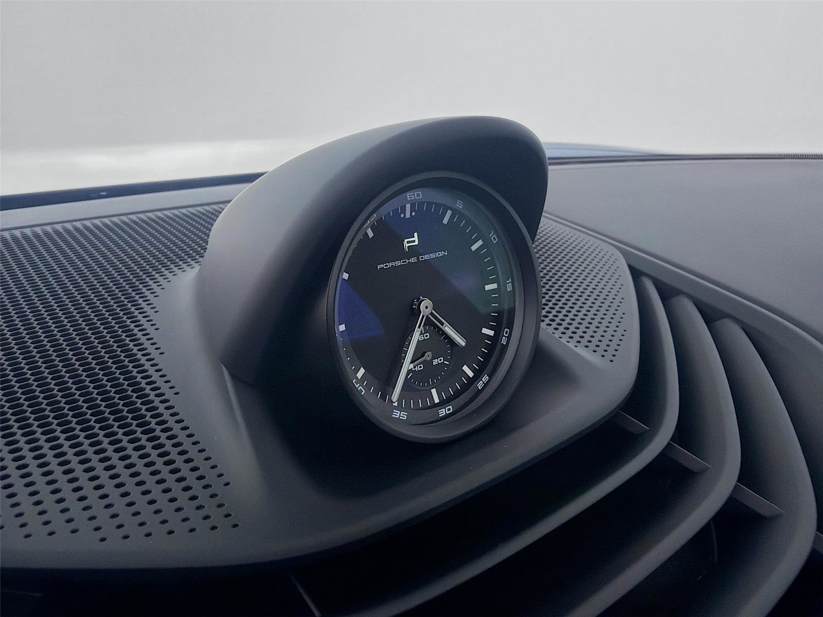 New 2025 Porsche Taycan 4 Cross Turismo image 15