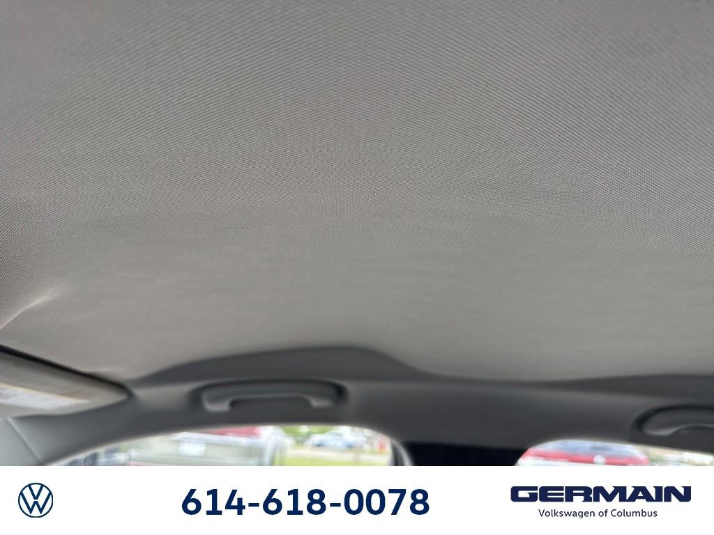 Used 2018 Chevrolet Impala LT FWD image 25